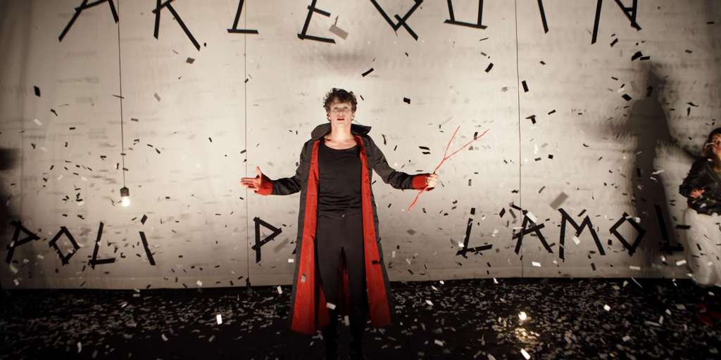 Arlequin, Poli Par l&rsquo;Amour – Marivaux/Thomas&nbsp;Jolly.